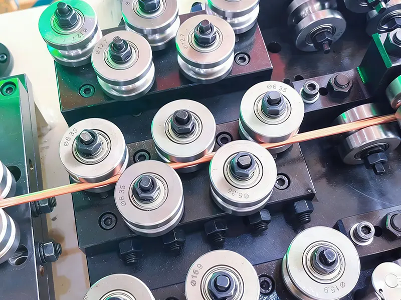 Elektromagnetická válcovna drátu